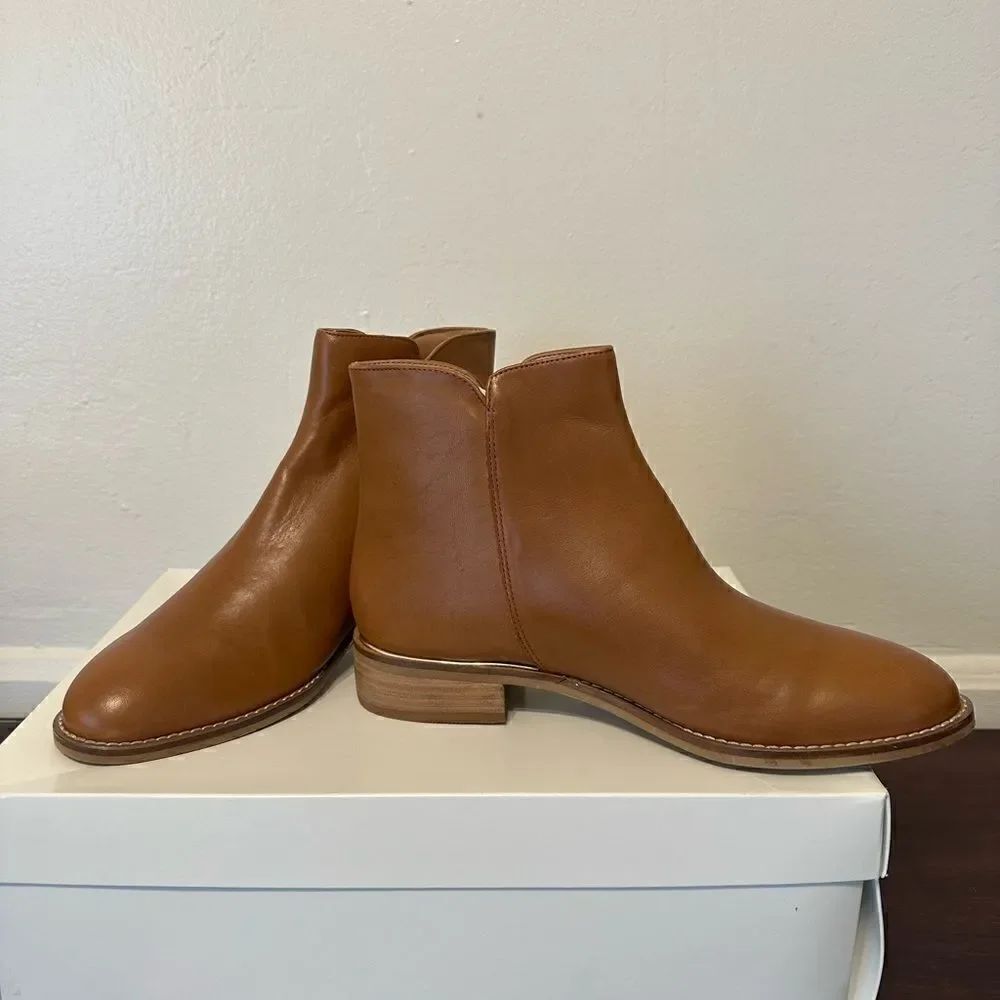 Crevo Eileen Women’s soft genuine leather zip ankle boot size 8, NIB - Picture 12 of 12